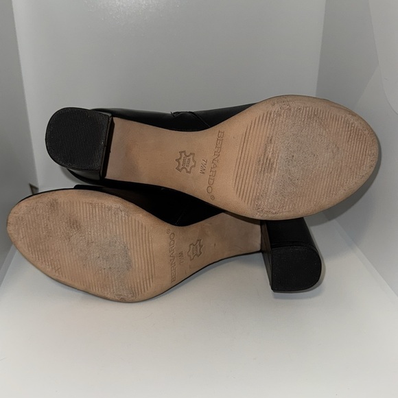 Bernardo Honour Ankle Boot w Metal Fringe Black Leather Bootie Women’s 7.5 - Picture 12 of 14